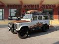 1 LAND ROVER Defender